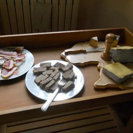 Bed & Breakfast Chateau De La Moissetie 2*