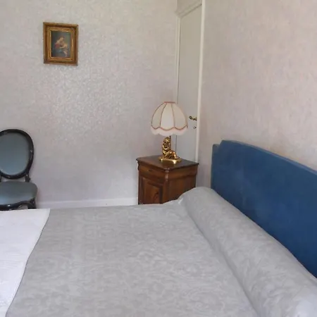 Chateau De La Moissetie Bed & Breakfast